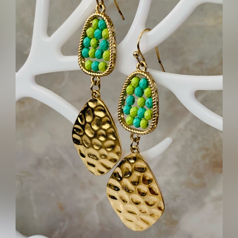 Hammered Metal Golden Dangle Earrings - Picture 3 of 4